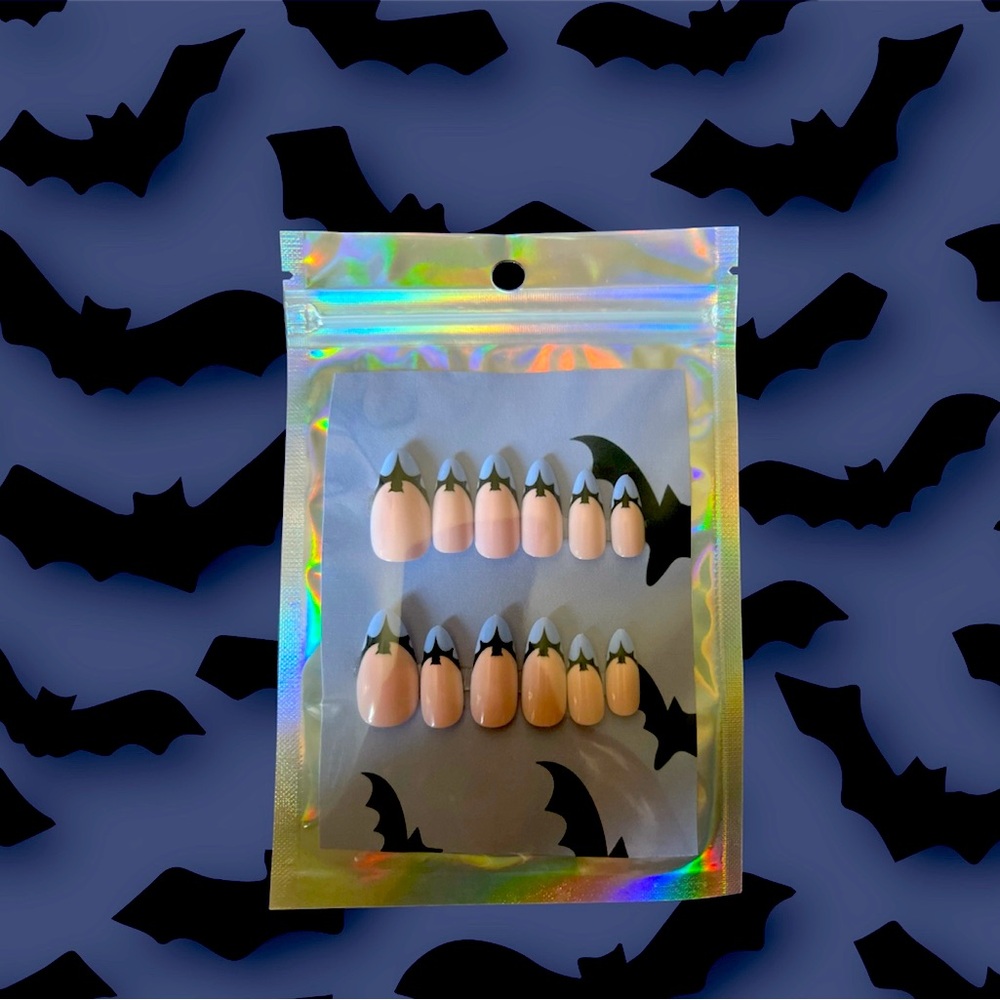 Halloween press on nails 🖤💀🎃👻